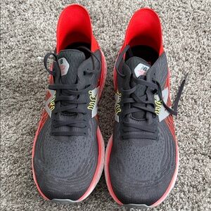New Balance Fresh X Foam Men’s Black and Red Athletic Running Shoes - 2E